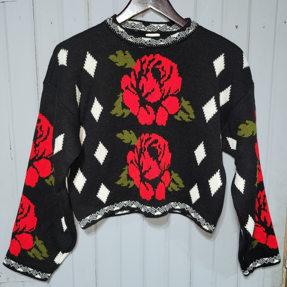 Vintage Fredericks of Hollywood rose black cropped size Large